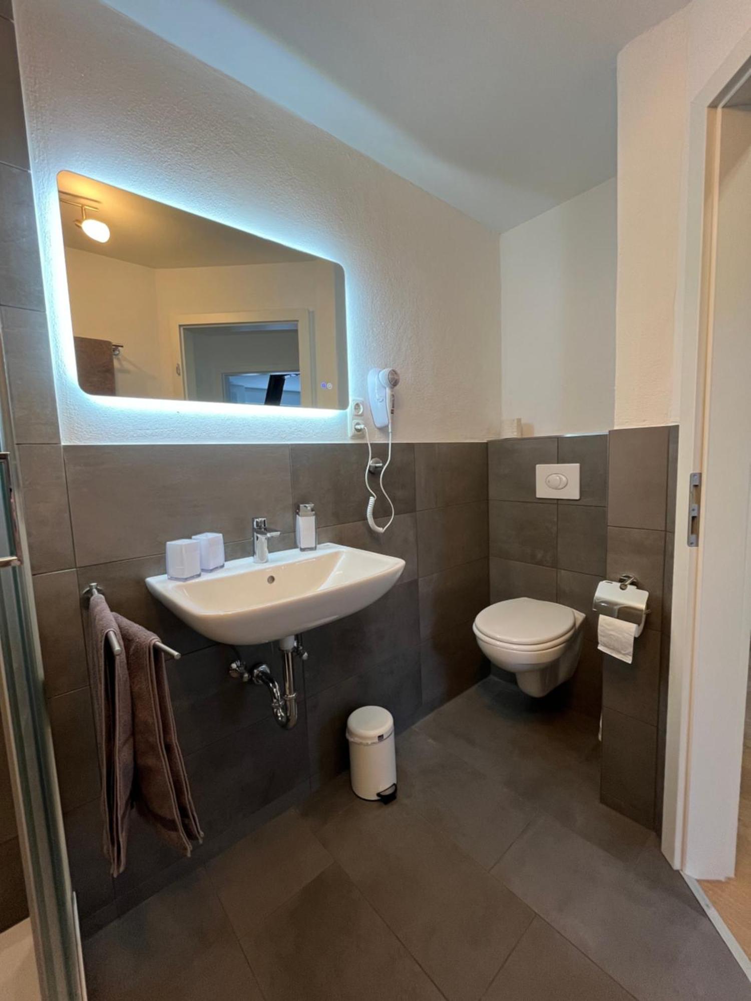 Ferienwohnungen Und Appartements - Haus Budinger Alf Exteriér fotografie